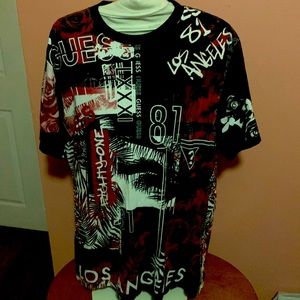 NWOT’s Guess Shirt Size Large